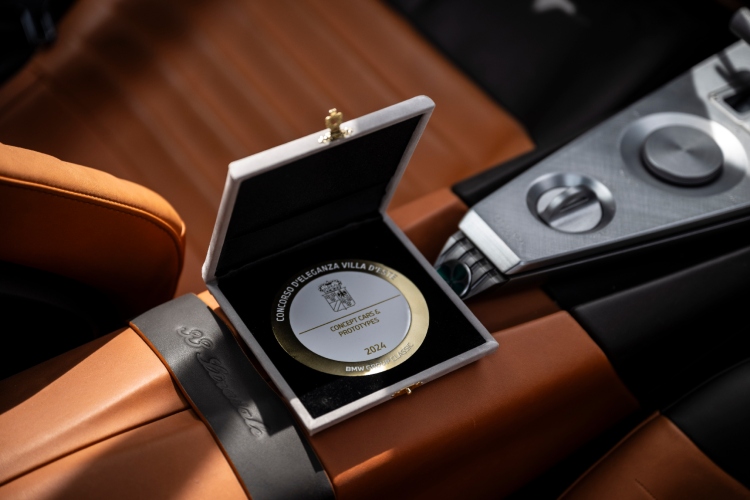 novi-alfa-romeo-33-stradale-trijumfuje-na-concorso-deleganza-villa-deste-45