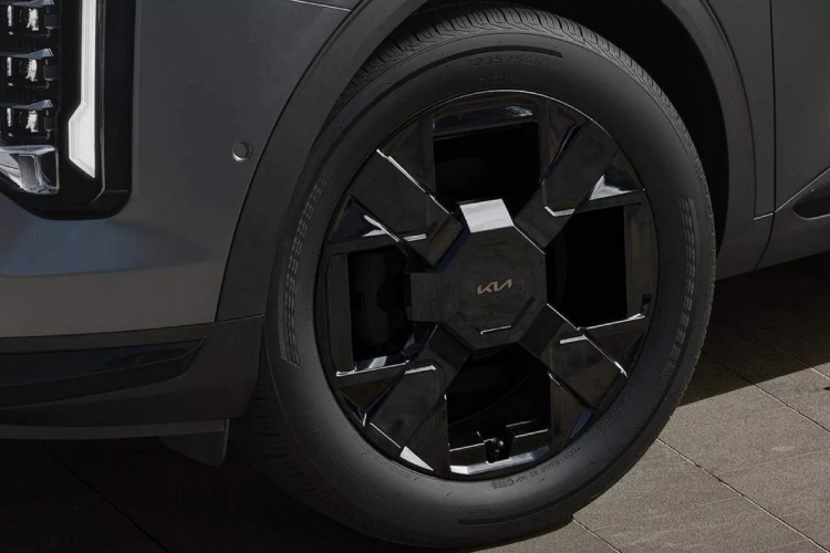 2026-kia-sportage-jos-ostriji-izgled-i-nova-8-stepena-automatika-16