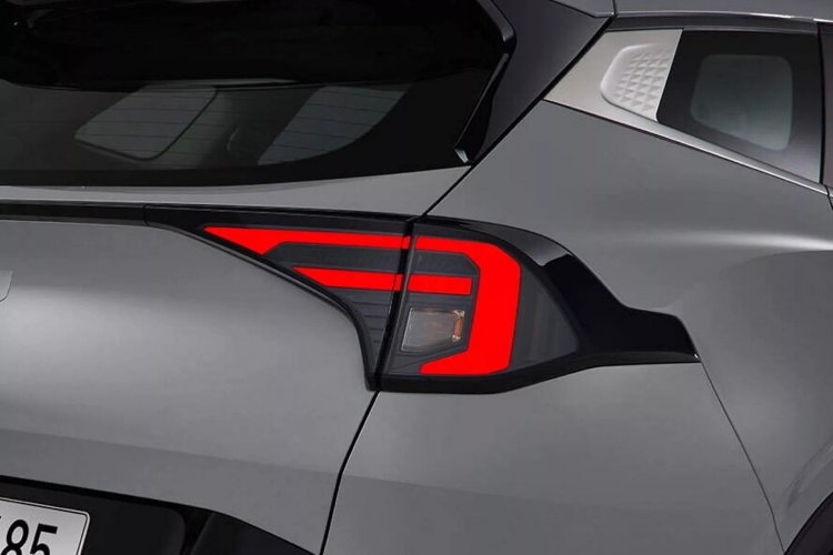 2026-kia-sportage-jos-ostriji-izgled-i-nova-8-stepena-automatika-18