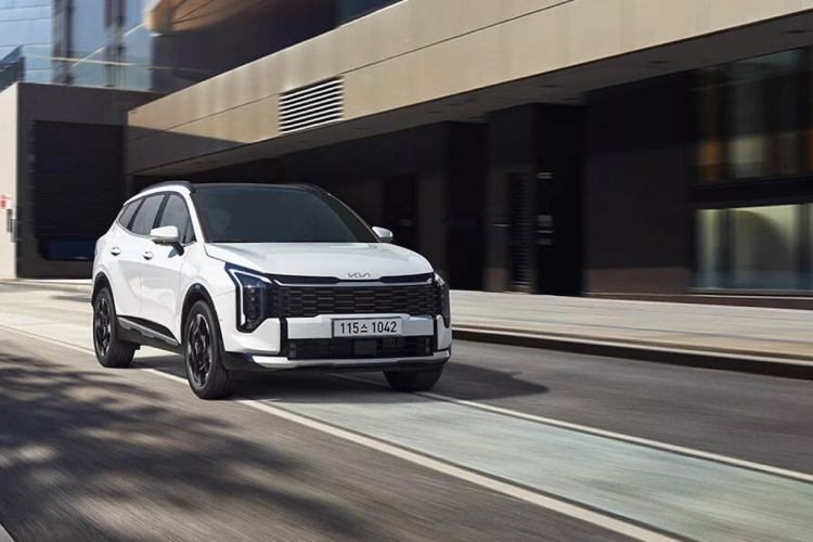 2026-kia-sportage-jos-ostriji-izgled-i-nova-8-stepena-automatika-25