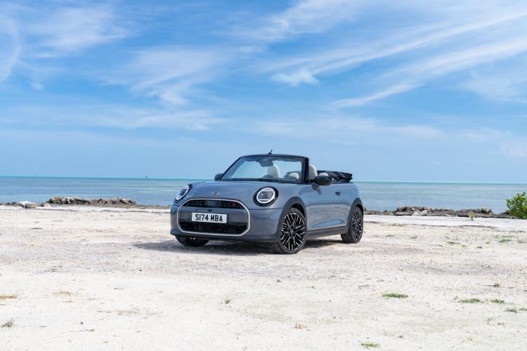 uvek-otvoren-neponovljivo-uzivanje-u-voznji-novog-mini-cooper-kabriolet-43
