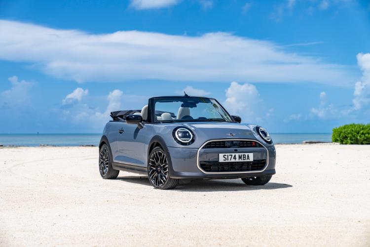 uvek-otvoren-neponovljivo-uzivanje-u-voznji-novog-mini-cooper-kabriolet-46