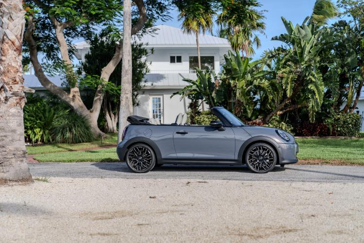 uvek-otvoren-neponovljivo-uzivanje-u-voznji-novog-mini-cooper-kabriolet-55