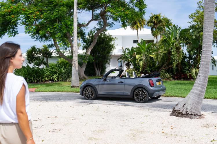 uvek-otvoren-neponovljivo-uzivanje-u-voznji-novog-mini-cooper-kabriolet-74