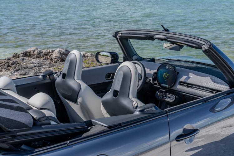 uvek-otvoren-neponovljivo-uzivanje-u-voznji-novog-mini-cooper-kabriolet-91