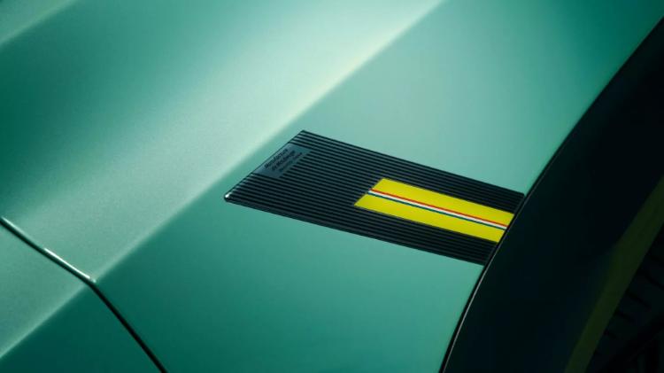 2025-renault-4-e-tech-mali-elektricna-suv-sa-retro-izgledom-15