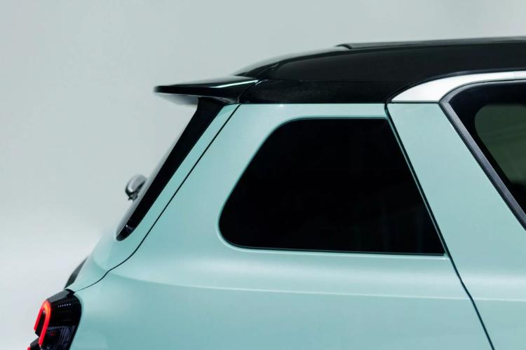 2025-renault-4-e-tech-mali-elektricna-suv-sa-retro-izgledom-28