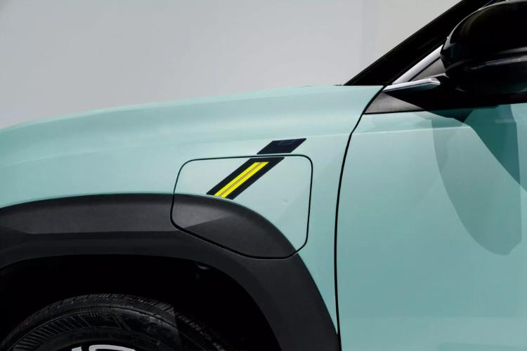 2025-renault-4-e-tech-mali-elektricna-suv-sa-retro-izgledom-29