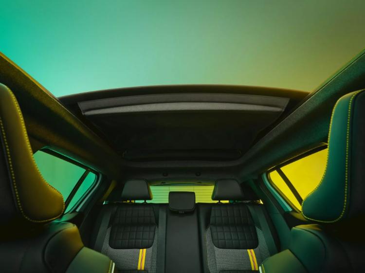 2025-renault-4-e-tech-mali-elektricna-suv-sa-retro-izgledom-69