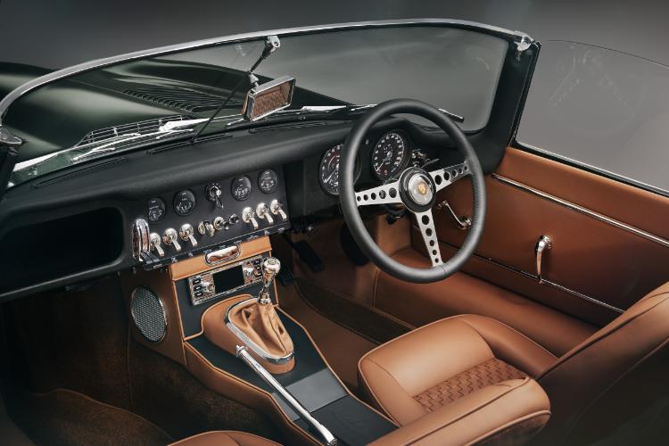 jaguar-classic-e-type-commemorative-spoj-dragocenosti-i-inzenjerske-savrsenosti-9