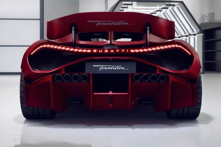 bugatti-tourbillon-boja-karoserije-skuplja-od-ferrarija-a-logo-na-sedistu-kosta-kao-letovanje-4