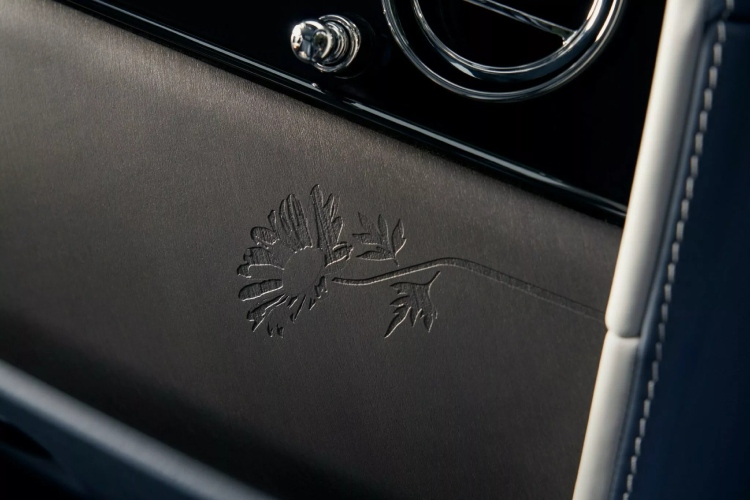 rolls-royce-cullinan-daisy-kada-luksuz-postane-oda-skromnosti-7