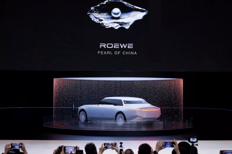 roewe-pearl-of-china-kada-kineska-elegancija-prepoznatljivo-sapuce-evropskim-jezikom-17