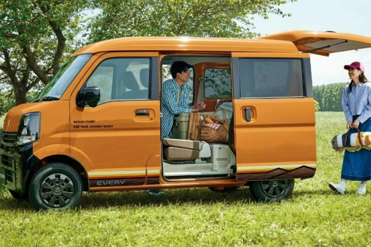 suzuki-every-j-limited-kada-kombi-odluci-da-glumi-suv-1