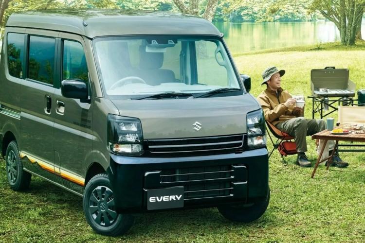 suzuki-every-j-limited-kada-kombi-odluci-da-glumi-suv-3