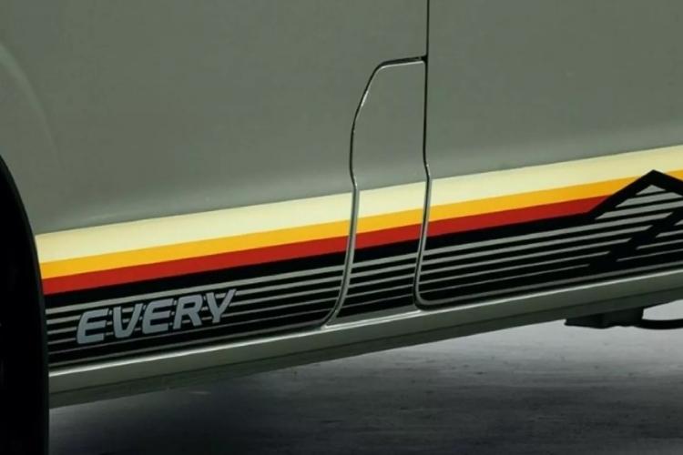 suzuki-every-j-limited-kada-kombi-odluci-da-glumi-suv-11