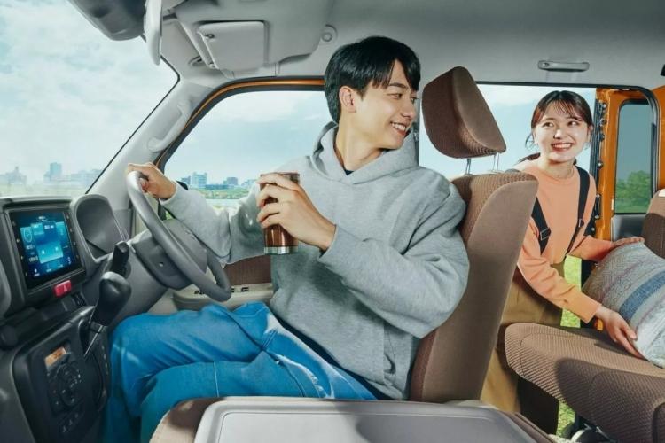 suzuki-every-j-limited-kada-kombi-odluci-da-glumi-suv-16