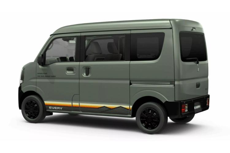 suzuki-every-j-limited-kada-kombi-odluci-da-glumi-suv-9