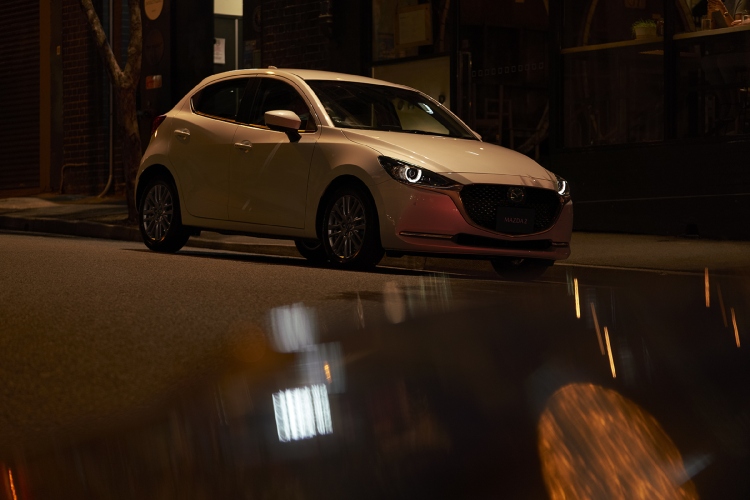 da-li-je-mazda-2-novi-najtrazeniji-polovnjak-evo-zasto-svi-jure-ovog-malog-japanskog-smekera-2
