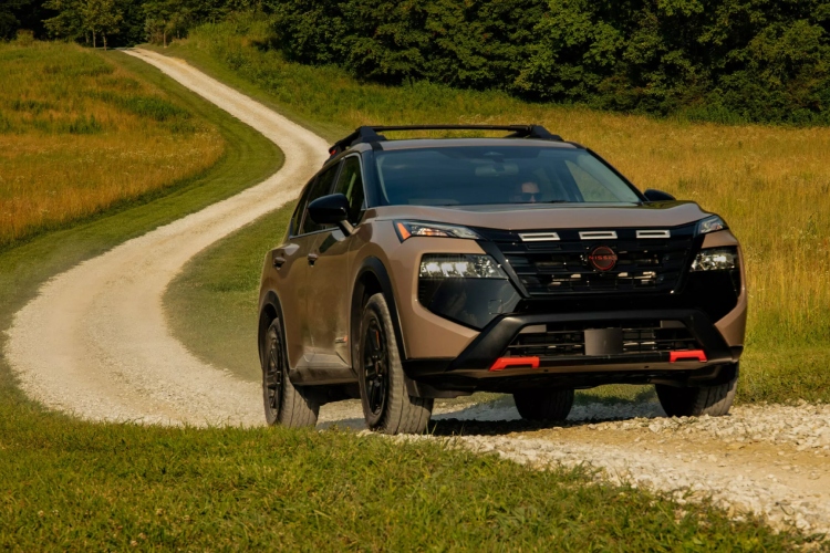 nissan-rogue-2026-vise-crnog-vise-opreme-i-vise-cene-20