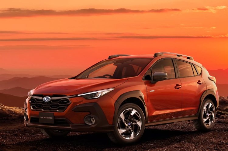 subaru-u-japanu-lansirao-posebne-edicije-sada-s-jos-vise-crnih-detalja-i-jednim-vrlo-narandzastim-crosstrekom-5