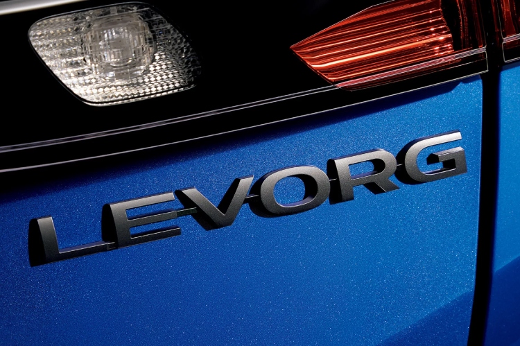 subaru-u-japanu-lansirao-posebne-edicije-sada-s-jos-vise-crnih-detalja-i-jednim-vrlo-narandzastim-crosstrekom-8