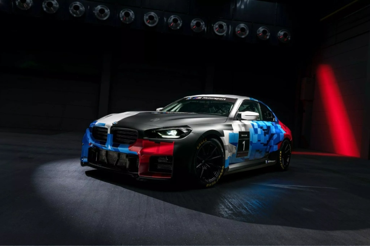 bmw-m2-racing-cetiri-cilindra-stari-duh-i-dovoljno-konja-da-zaboravis-na-sestaka-1