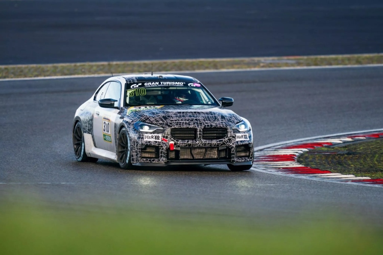 bmw-m2-racing-cetiri-cilindra-stari-duh-i-dovoljno-konja-da-zaboravis-na-sestaka-3