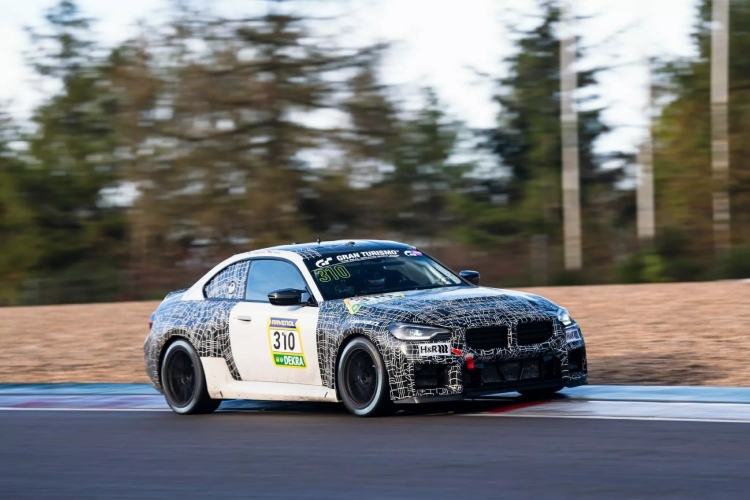 bmw-m2-racing-cetiri-cilindra-stari-duh-i-dovoljno-konja-da-zaboravis-na-sestaka-5