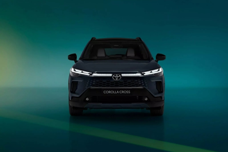 2026-toyota-corolla-cross-gr-sport-kad-i-porodicni-suv-pozeli-da-ostavi-trag-u-krivini-3