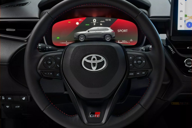 2026-toyota-corolla-cross-gr-sport-kad-i-porodicni-suv-pozeli-da-ostavi-trag-u-krivini-22