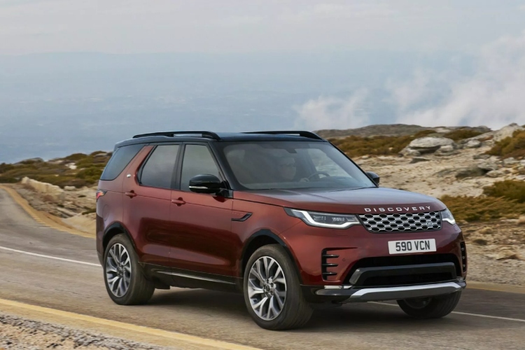 najglamurozniji-discovery-ikada-land-rover-lansira-tempest-i-gemini-edicije-koje-brisu-granicu-izmedu-luksuza-i-terena-26