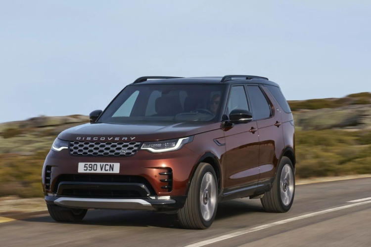 najglamurozniji-discovery-ikada-land-rover-lansira-tempest-i-gemini-edicije-koje-brisu-granicu-izmedu-luksuza-i-terena-31