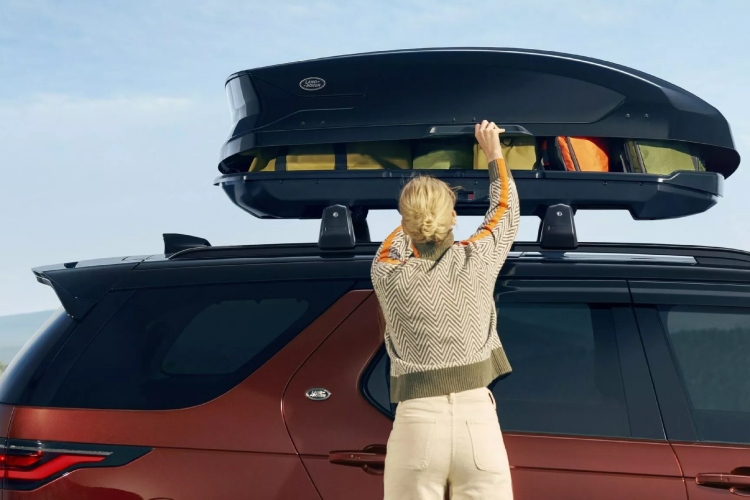 najglamurozniji-discovery-ikada-land-rover-lansira-tempest-i-gemini-edicije-koje-brisu-granicu-izmedu-luksuza-i-terena-36