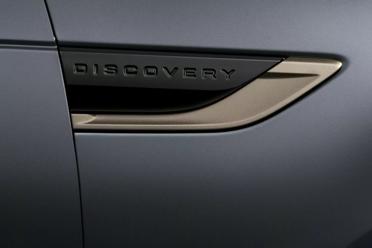 najglamurozniji-discovery-ikada-land-rover-lansira-tempest-i-gemini-edicije-koje-brisu-granicu-izmedu-luksuza-i-terena-8