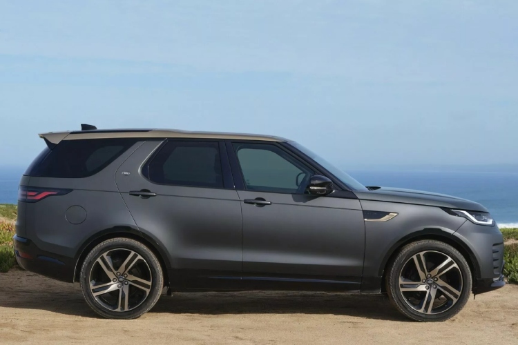 najglamurozniji-discovery-ikada-land-rover-lansira-tempest-i-gemini-edicije-koje-brisu-granicu-izmedu-luksuza-i-terena-14
