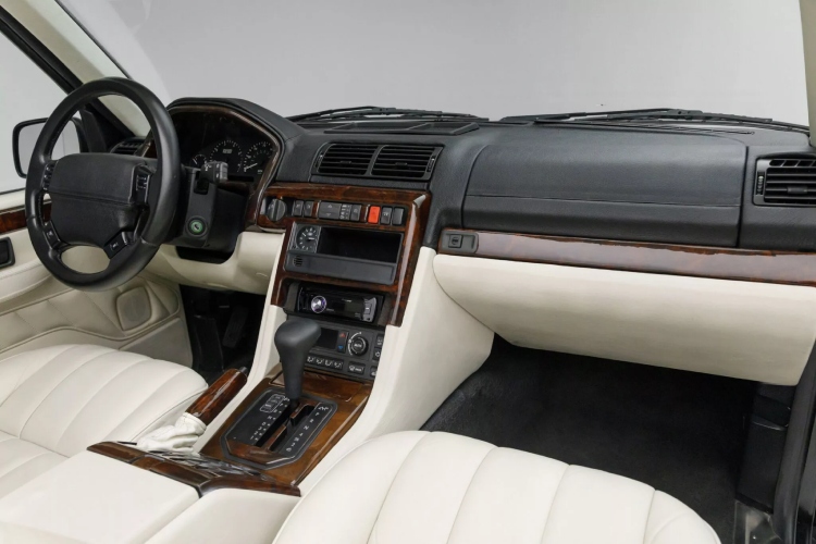 range-rover-skinuo-krov-i-vrata-dodao-nulu-na-cenu-i-postao-apsolutni-hit-20