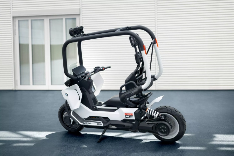 bmw-podize-dorkiness-skutera-na-novi-nivo-sa-vision-ce-konceptom-11