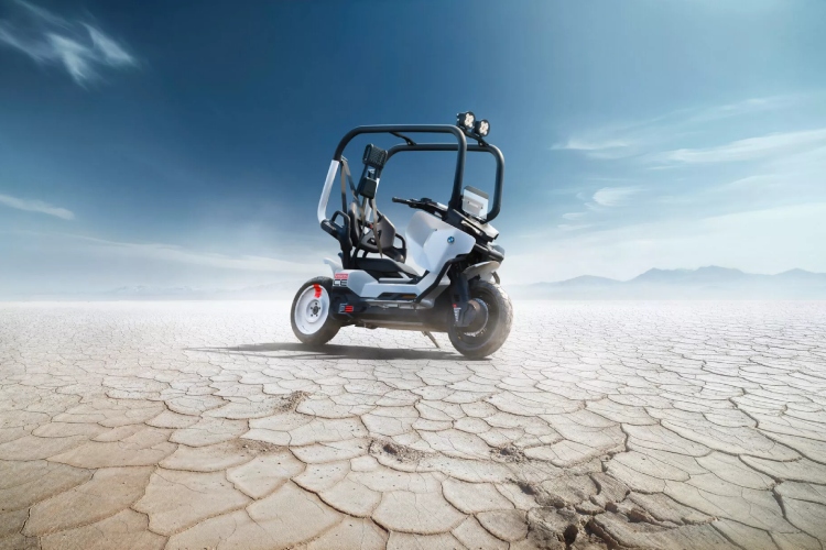 bmw-podize-dorkiness-skutera-na-novi-nivo-sa-vision-ce-konceptom-16