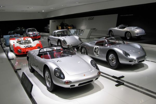 Virtuelni automobilski muzeji koje možete posetiti za vreme karantina