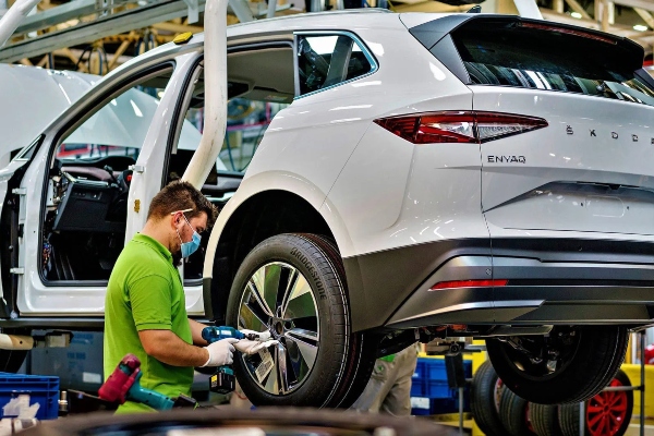 Češka zvanično staje na put EU zabrani benzinskih i dizel automobila.jpg
