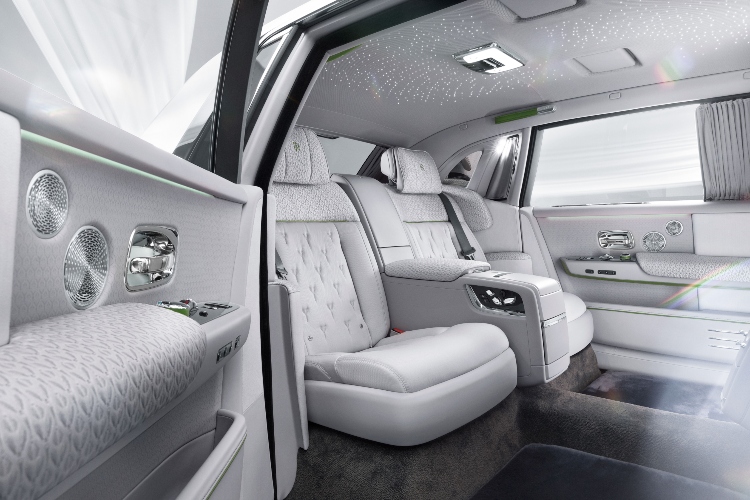 Ultimate Luxury: This £400,000 Rolls Royce Phantom VII EWB Is More