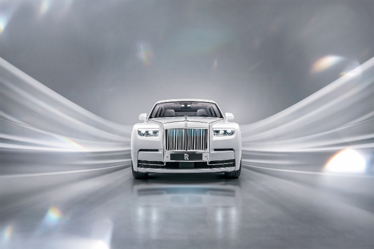 Ultimate Luxury: This £400,000 Rolls Royce Phantom VII EWB Is More