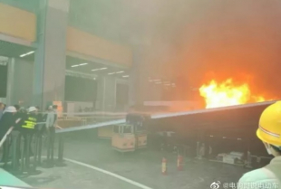 Štand kineskog proizvođača izgoreo u plamenu