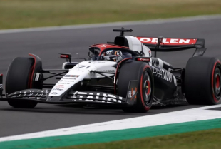 Veliko iznenađnenje u F1 šampionatu - Rikadrdo menja de Vrisa u AlphaTauri ekipi