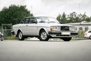 Neverovatni Volvo 262 kupe kreiran u pogonima italijanskog brenda Bertone