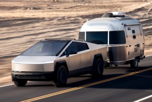 Tesla razmatra da smanji Cybertruck – jer ne možeš svuda da voziš frižider na točkovima